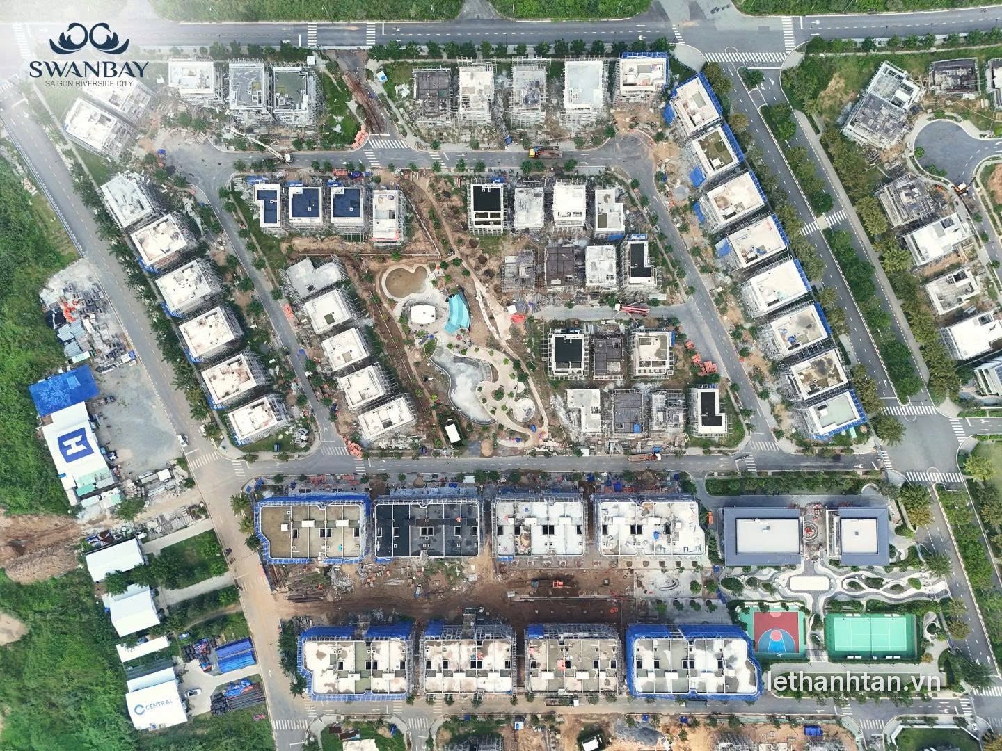 Dãy shophouse và clubhouse Oasia Swanbay nhìn từ trên cao