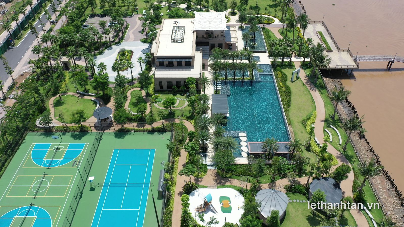 Sân tennis, sân bóng rổ và hồ bơi Elyse Marina Club